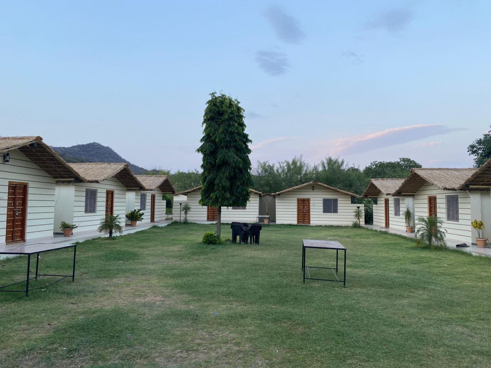 Amar Bagh Resort Puskár Kültér fotó