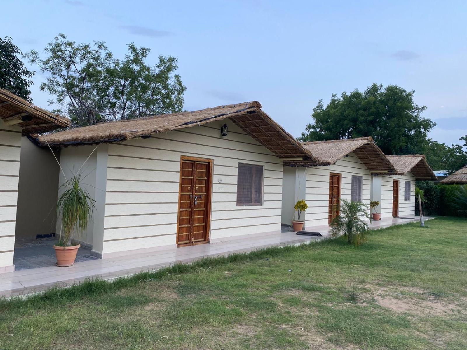 Amar Bagh Resort Puskár Kültér fotó